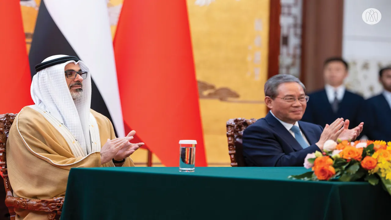 ولي عهد أبوظبي ورئيس مجلس الدولة الصيني يناقشان توسيع الشراكة الاستراتيجية بين البلدين